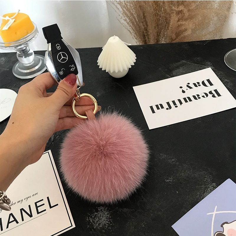 2024 Fluffy Real Fox Fur Ball  - Luxury Bags Yellow recension och pris
