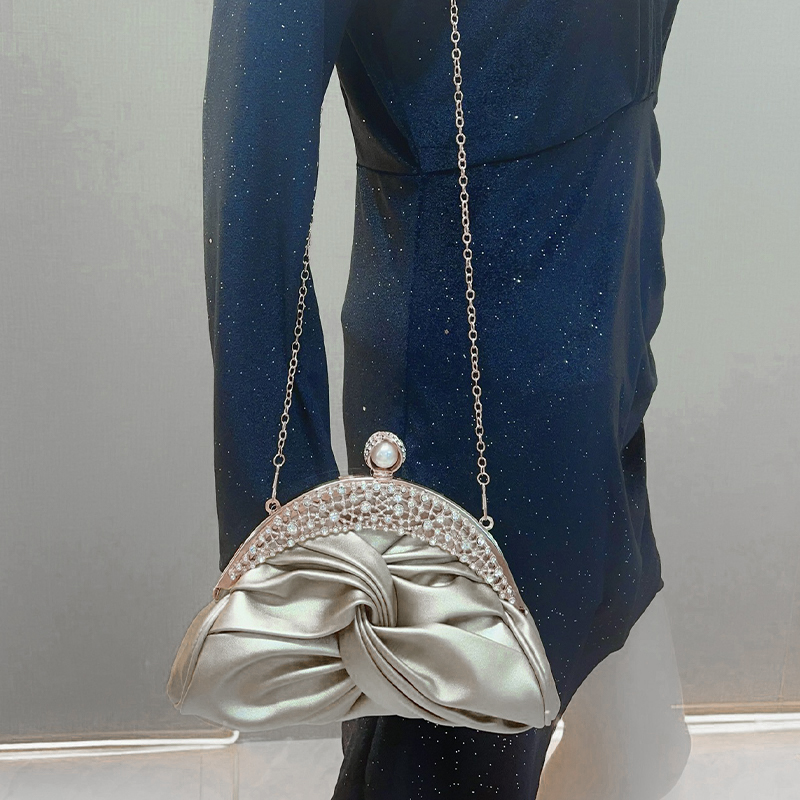 Gold Women Luxurious Chain Sho - Luxury Bags Gold recension och pris