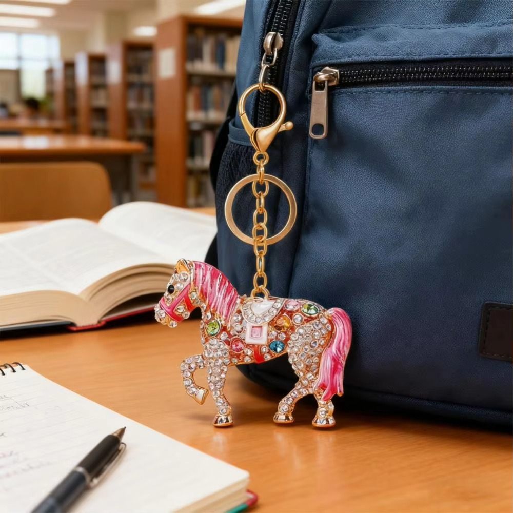 Luxury Metal Horse Key Chain C - Luxury Bags Yellow recension och pris